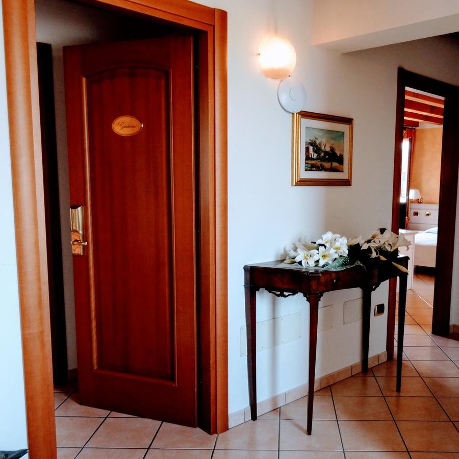 Bed and Breakfast Residenza Il Giglio Mozzecane Exterior foto
